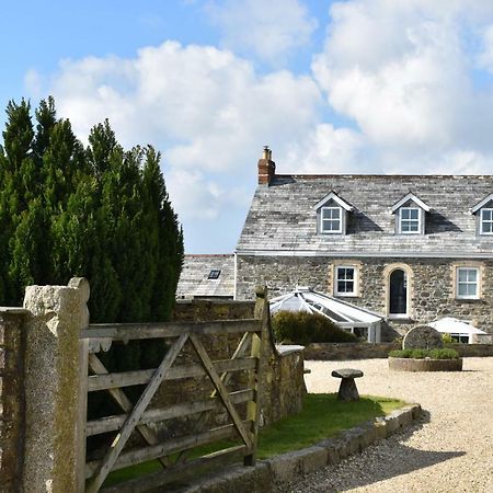 Treveighan Farmhouse Saint Teath Esterno foto