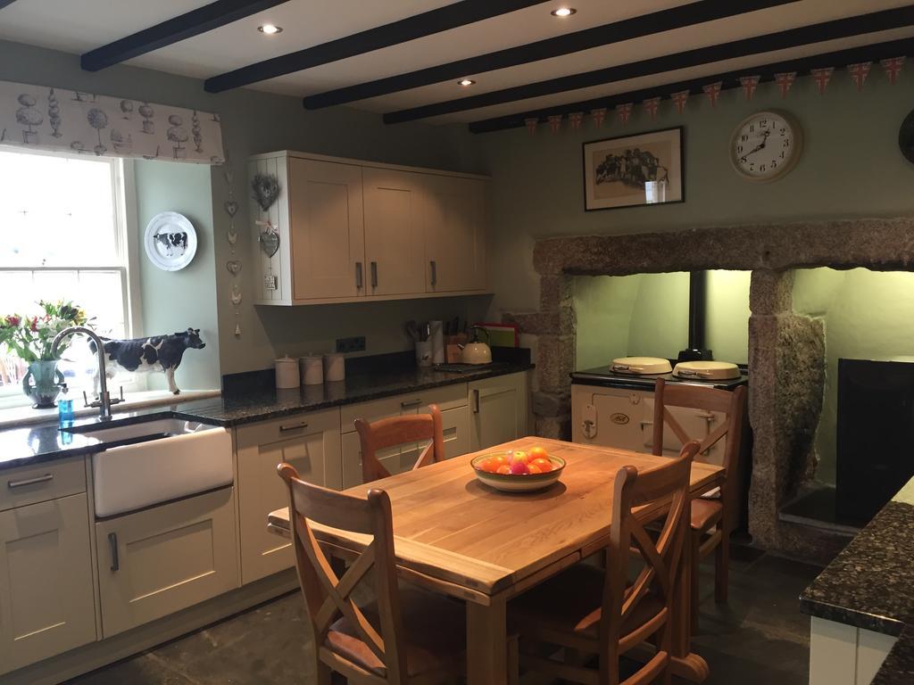 Treveighan Farmhouse Saint Teath Esterno foto
