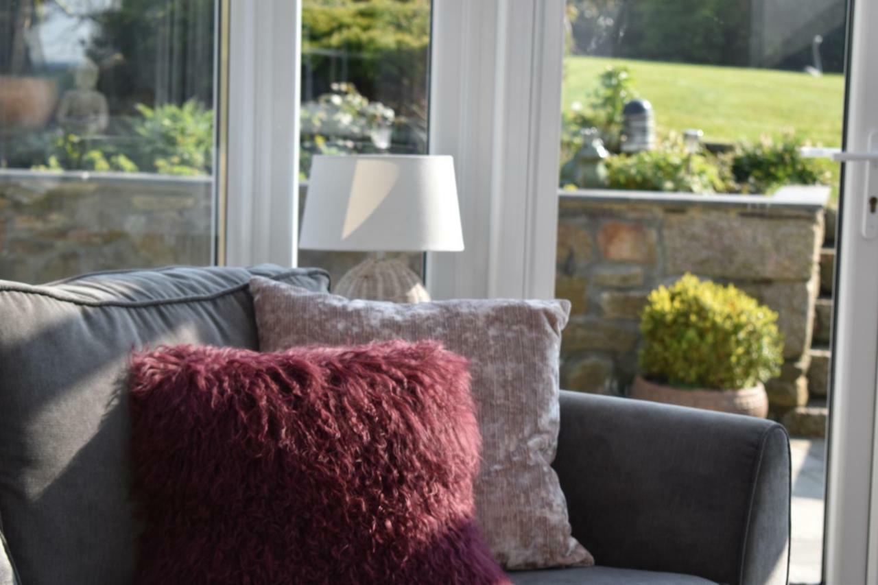 Treveighan Farmhouse Saint Teath Esterno foto